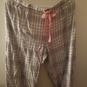 NWT GAP Women's Gray and Pink Plaid Pajama Pants